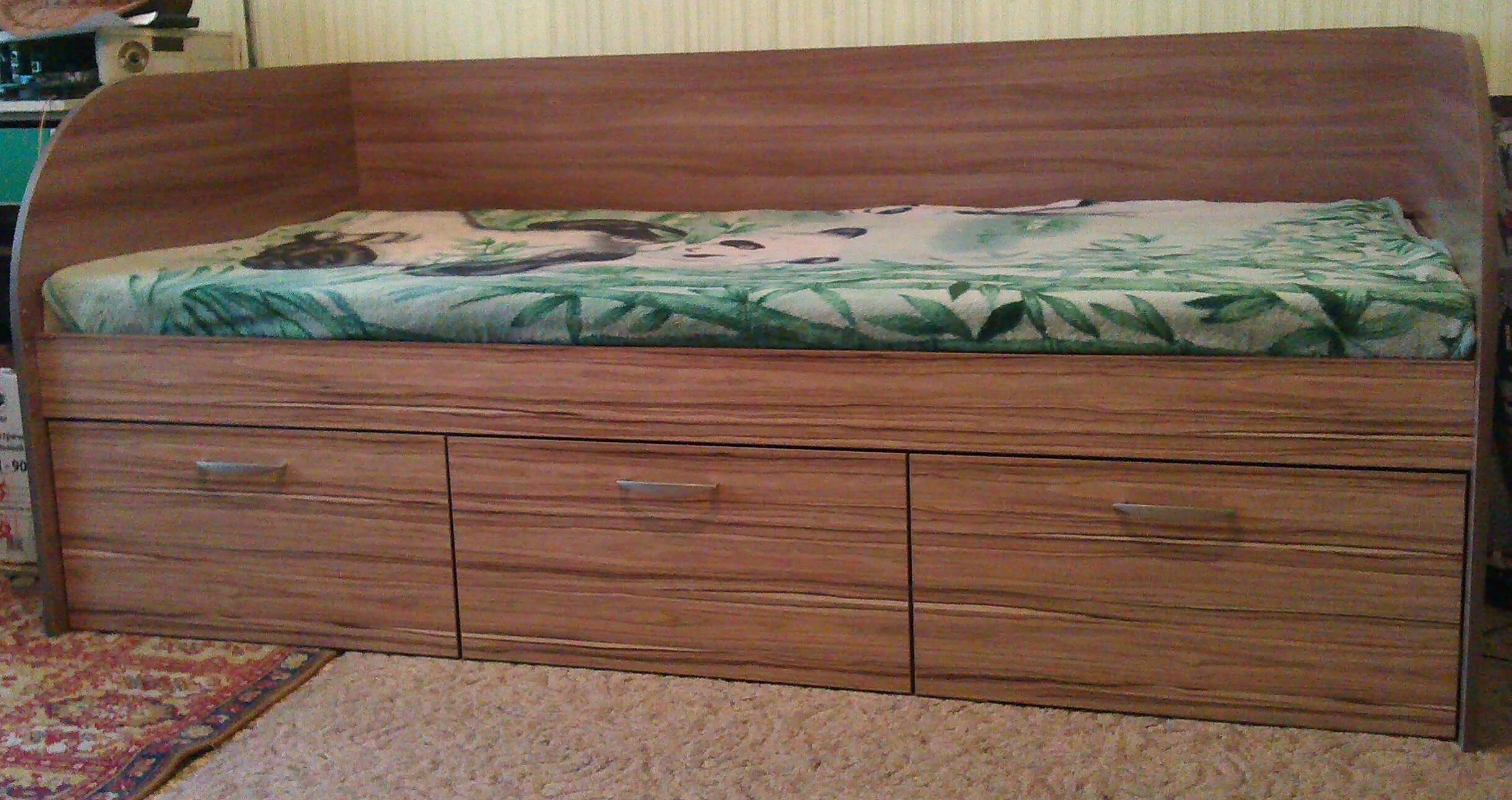 Кровать с местом для хранения 01