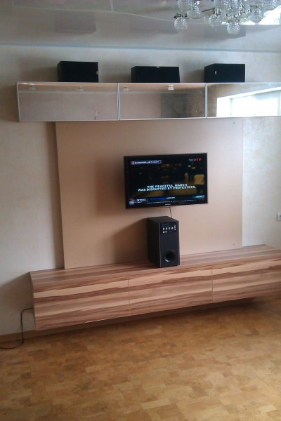 Стенка для музыкального оборудования